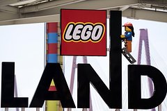 Правнучка основателя Lego продала акции компании и заработала миллионы